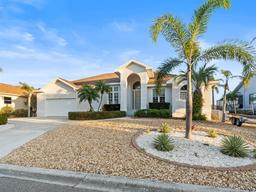 Picture of 818 Golf Island Drive, Apollo Beach, FL 33572