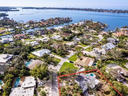 Picture of 1846 Sandalwood Drive, Sarasota, FL 34231
