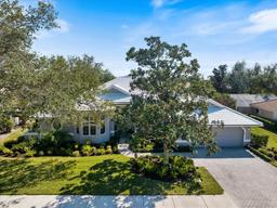 Picture of 8579 Woodbriar Drive, Sarasota, FL 34238