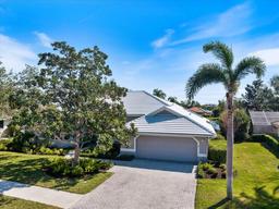 Picture of 8579 Woodbriar Drive, Sarasota, FL 34238