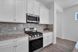 Picture of 724 Winterside Drive, Apollo Beach, FL 33572