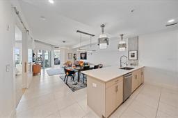 Picture of 332 Cocoanut Avenue Unit 406, Sarasota, FL 34236
