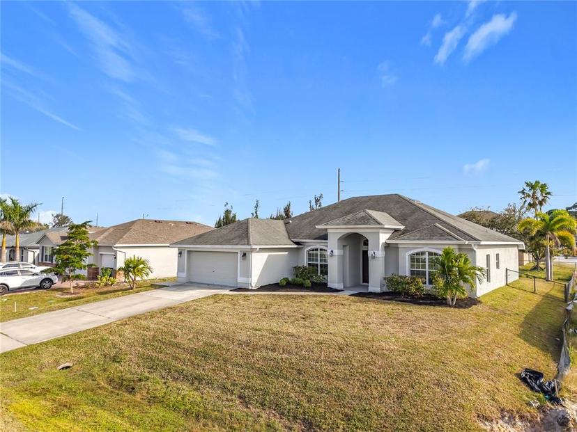 Picture of 300 NW 1St Terrace, Cape Coral FL 33993