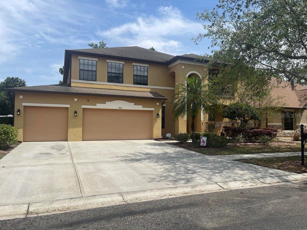 Picture of 1805 Abbey Trace Drive, Dover, FL 33527