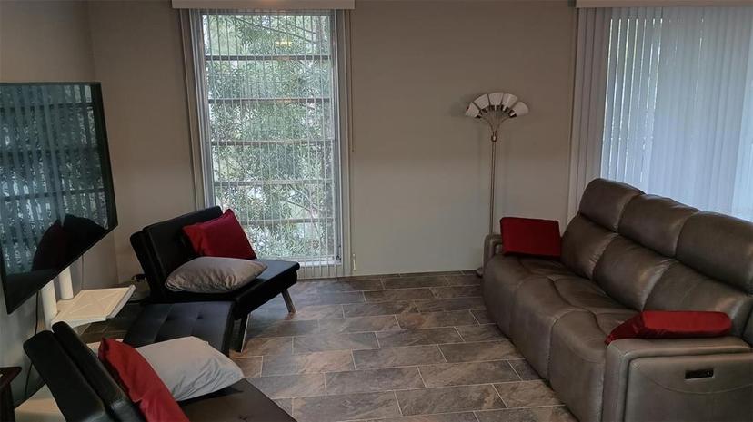 Picture of 1719 NW 23Rd Avenue Unit 4A, Gainesville FL 32605