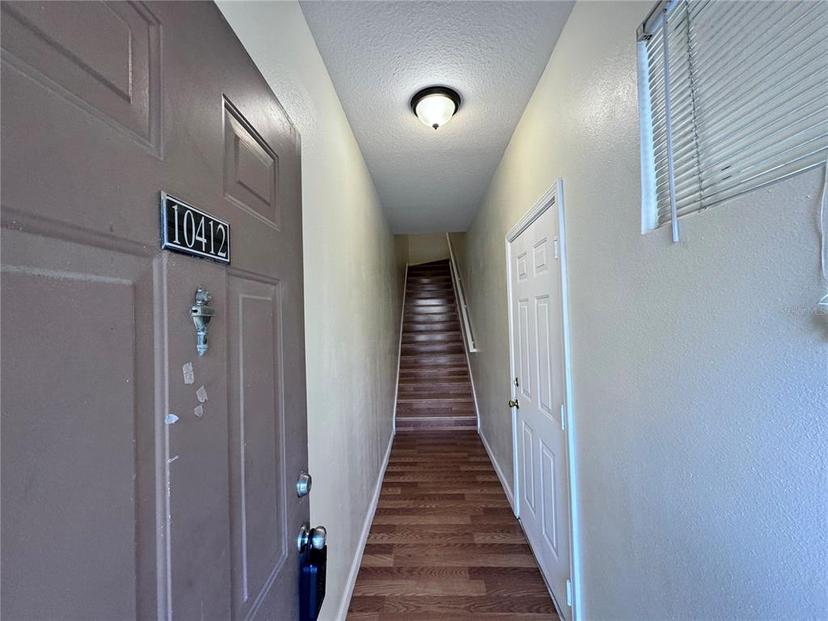 Picture of 10412 Villa View Circle Unit 10412, Tampa FL 33647