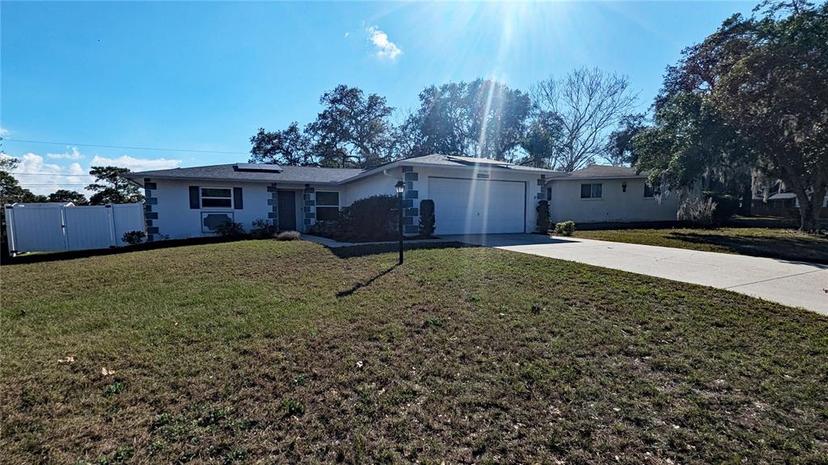 Picture of 28 New Florida Avenue, Beverly Hills FL 34465