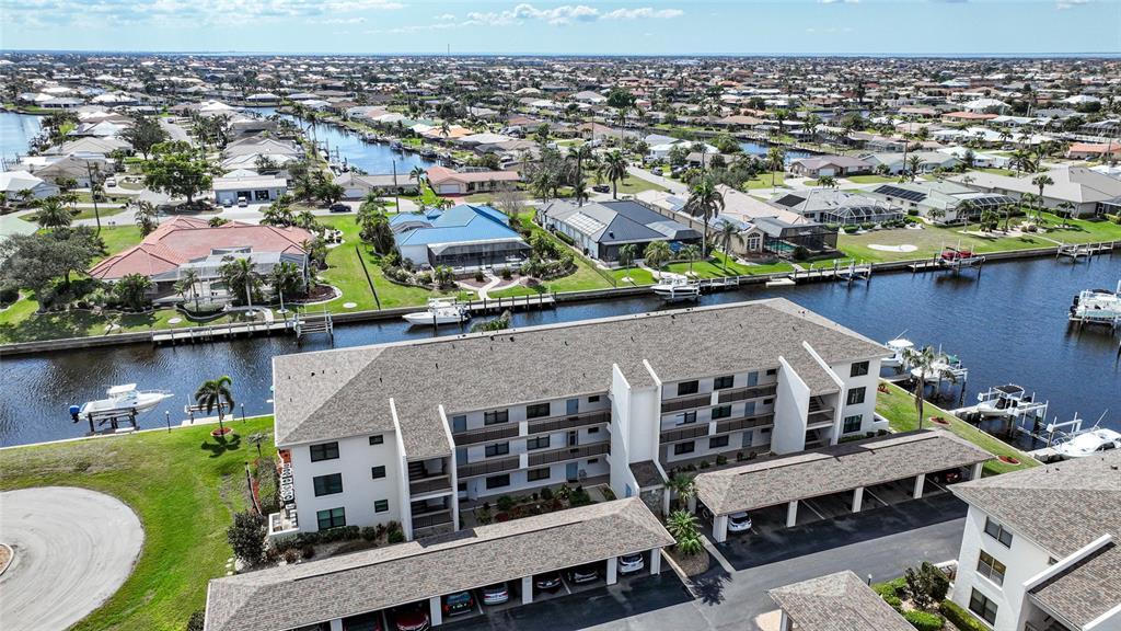 Picture of 367 Coldeway Drive Unit H10, Punta Gorda, FL 33950