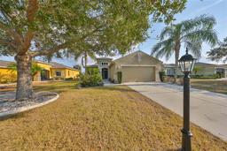 Picture of 918 Regal Manor Way, Sun City Center, FL 33573
