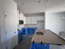Picture of 2968 Supermarine Road, Tavares, FL 32778