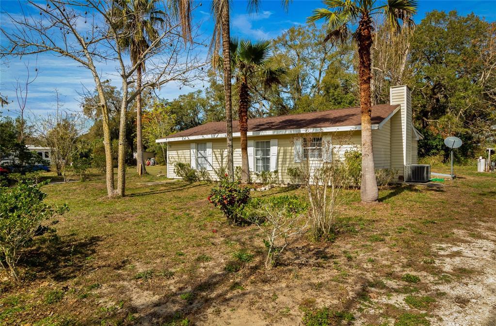 Picture of 18415 County Road 33, Groveland, FL 34736