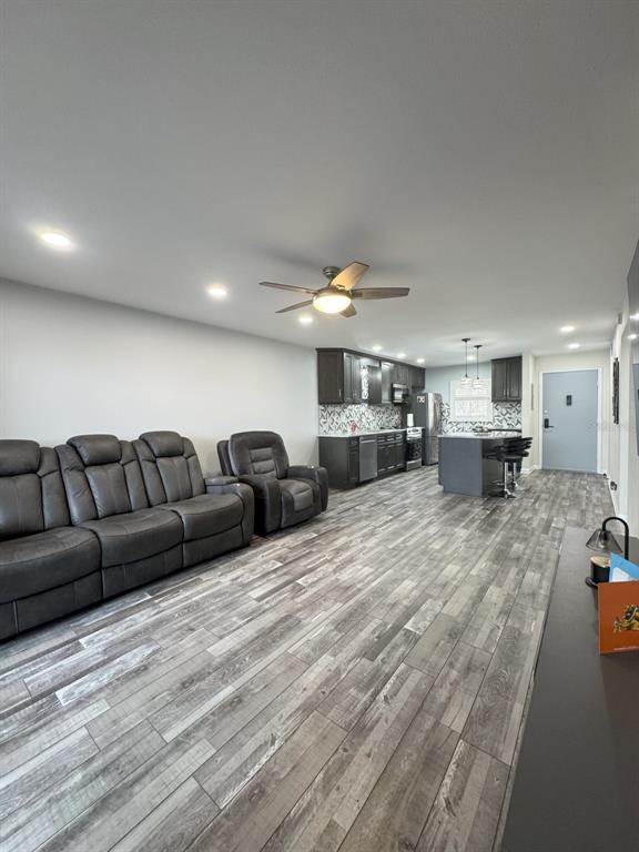 Picture of 11485 Oakhurst Road Unit 1200-2, Largo FL 33774
