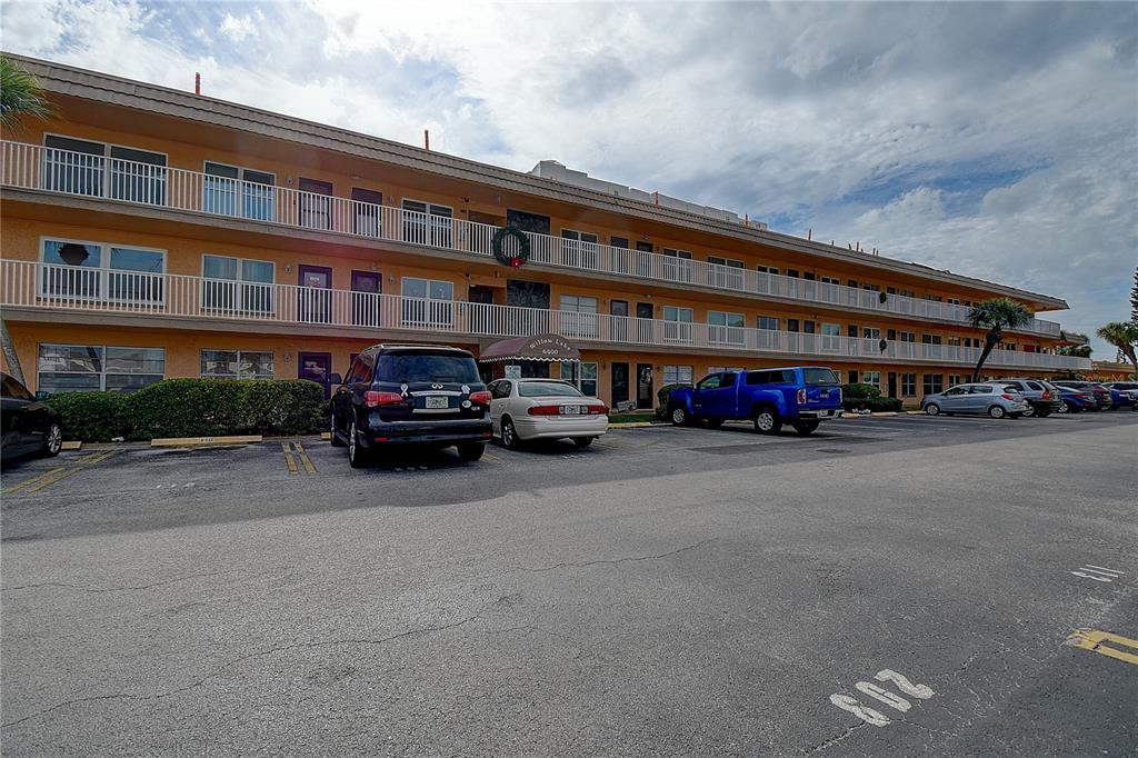 Picture of 6400 46Th Avenue N Unit 307, Kenneth City, FL 33709