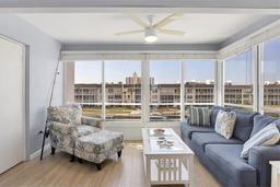 Picture of 4390 Exeter Drive Unit I305, Longboat Key, FL 34228