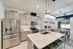 Picture of 11637 Woodleaf Drive Unit 11637, Bradenton, FL 34211