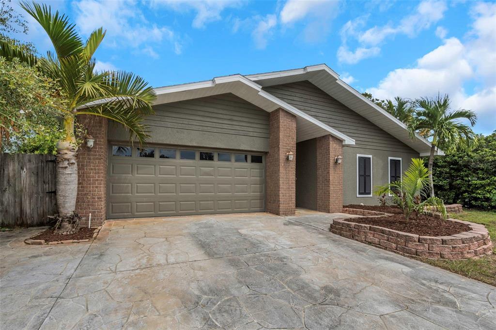 Picture of 289 Whisper Lake Road, Palm Harbor, FL 34683