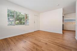Picture of 3908 W Laurel Street, Tampa, FL 33607