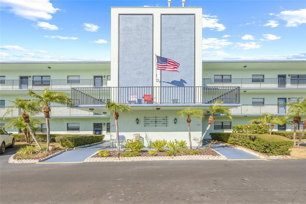 Picture of 5973 Terrace Park Drive N Unit 103, St Petersburg, FL 33709