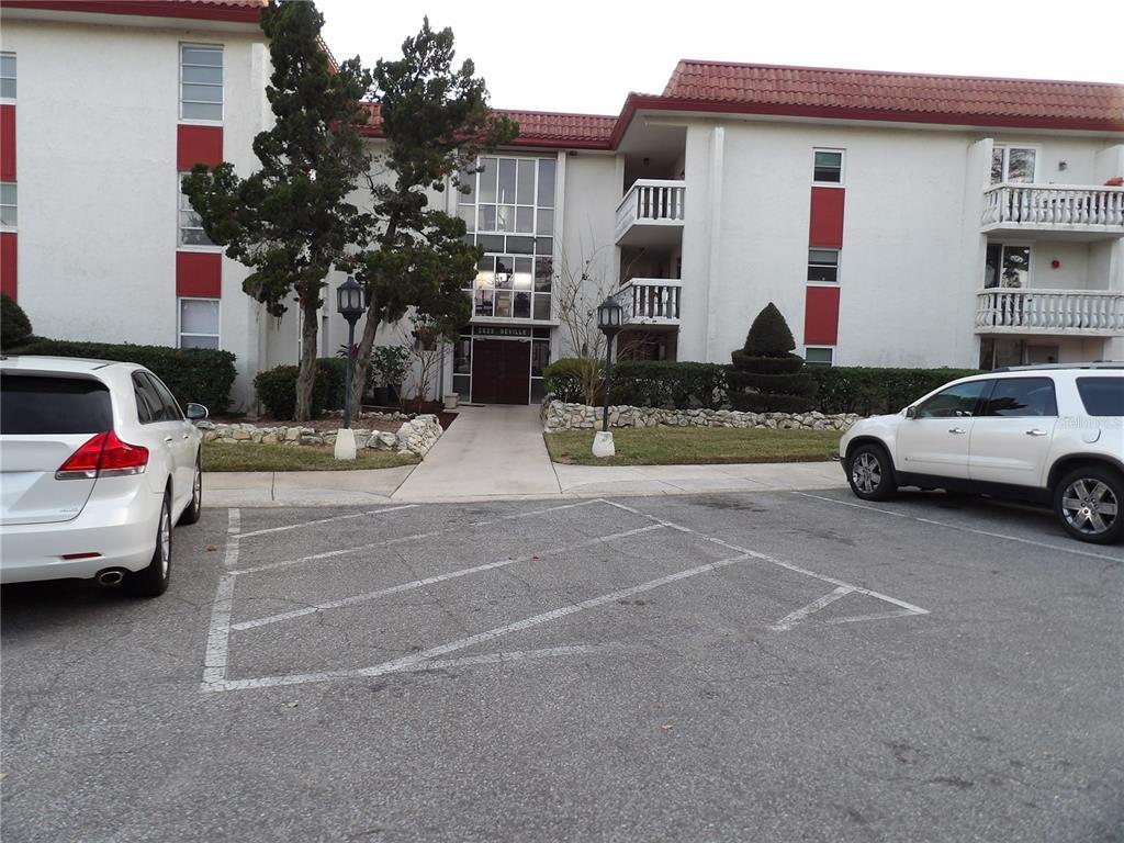 Picture of 2623 Seville Boulevard Unit 111, Clearwater, FL 33764