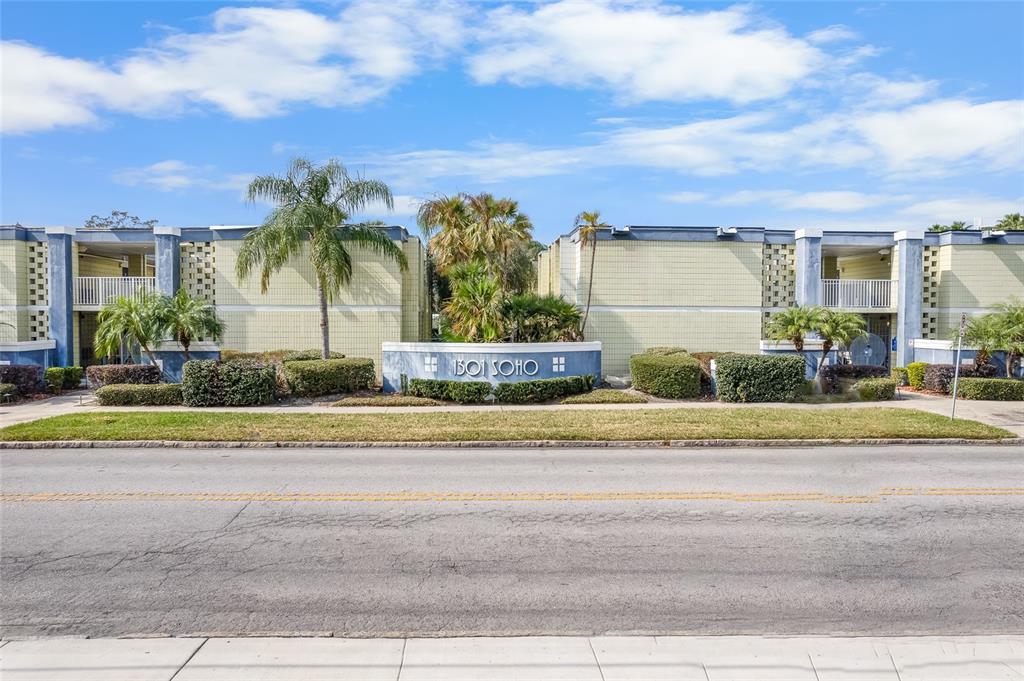 Picture of 1301 S Howard Avenue Unit C10, Tampa, FL 33606