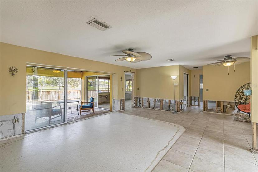 Picture of 1431 54Th Avenue Ne, St Petersburg FL 33703
