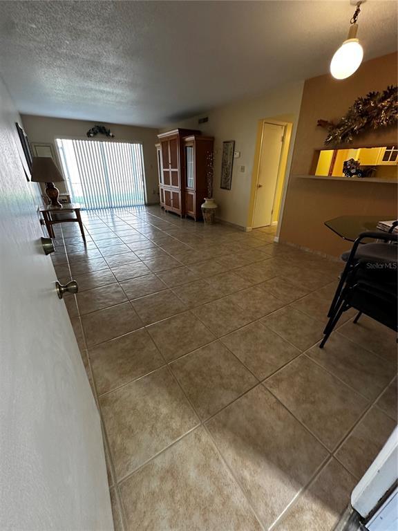 Picture of 777 W Lancaster Road Unit A-13, Orlando FL 32809