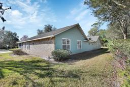Picture of 2400 S Glen Eagles Drive, Deland, FL 32724