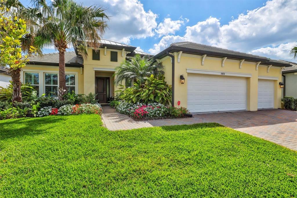 Picture of 19832 Bridgetown Loop, Venice, FL 34293