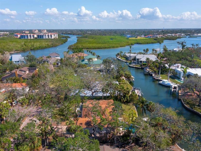 Picture of 1240 Northport Drive, Sarasota FL 34242