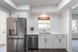 Picture of 5239 Winding Way, Sarasota, FL 34242