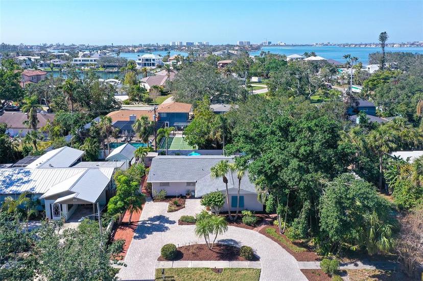 Picture of 3530 Flores Avenue, Sarasota FL 34239