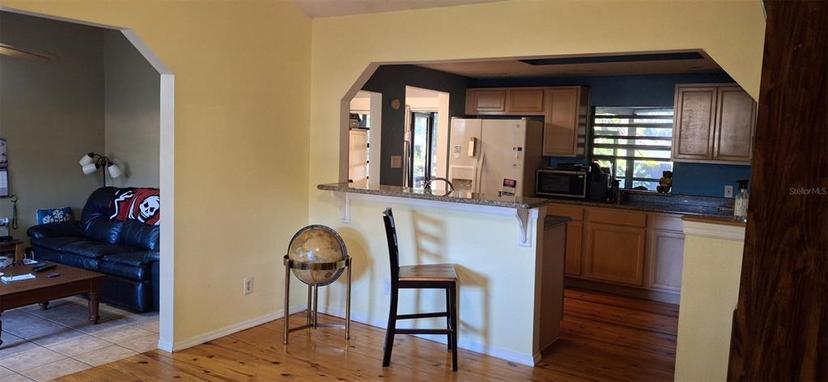 Picture of 8006 N Temple Place, Tampa FL 33617
