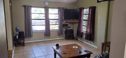 Picture of 8006 N Temple Place, Tampa, FL 33617