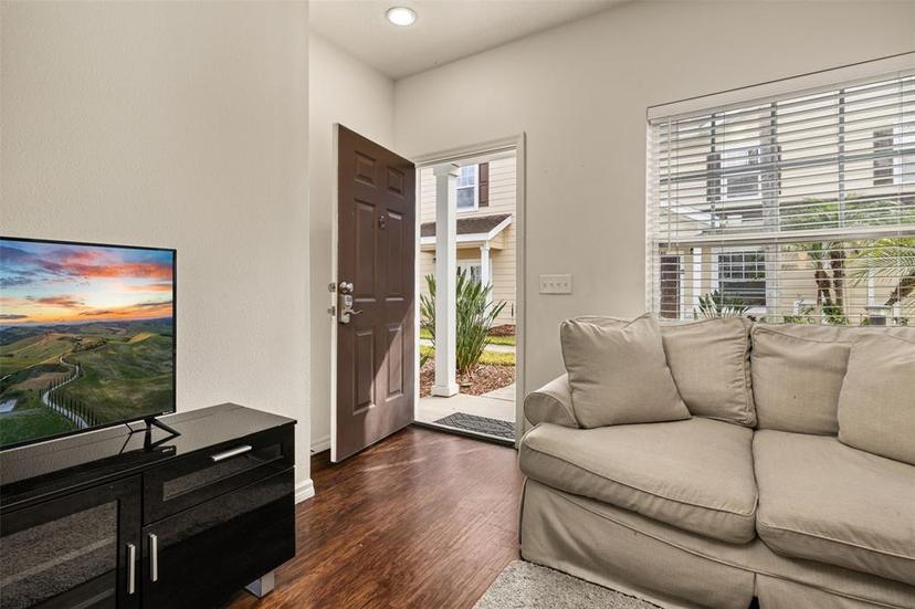 Picture of 5360 Diplomat Court Unit 107, Kissimmee FL 34746