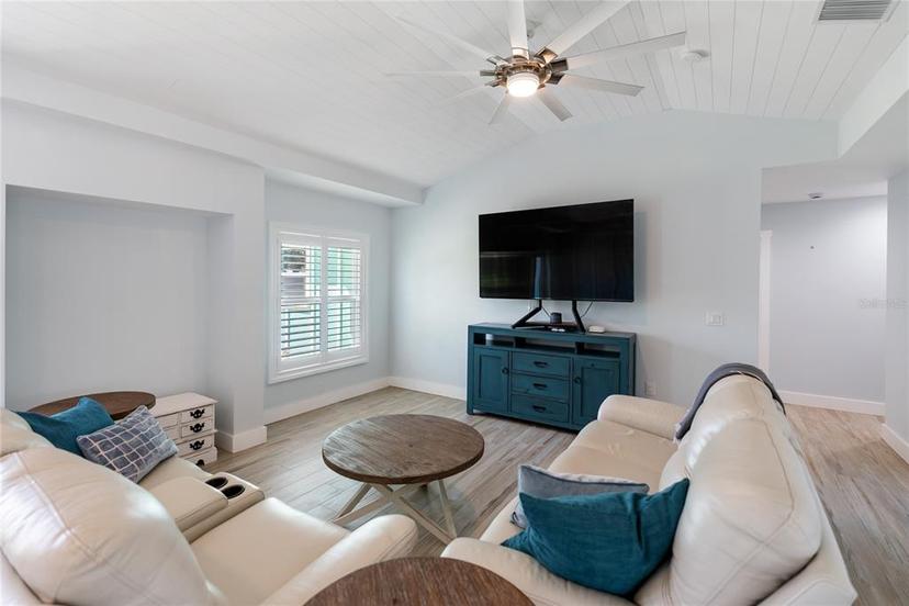 Picture of 400 Dona Drive, Nokomis FL 34275