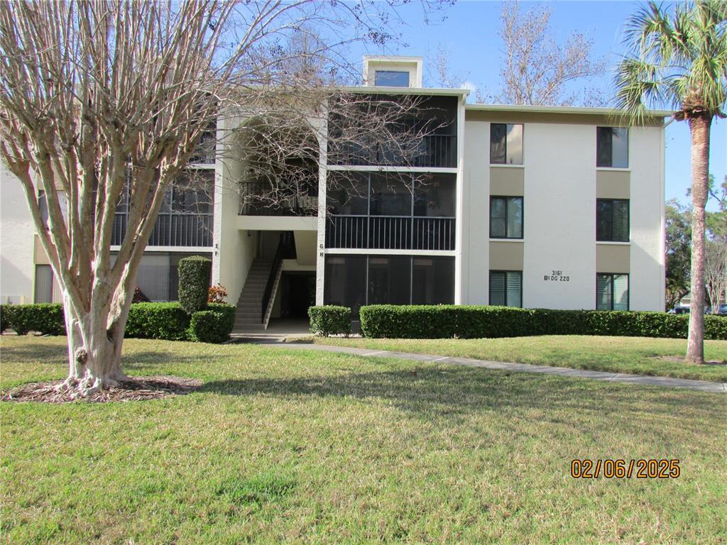 Picture of 3161 Lake Pine Way S Unit F1, Tarpon Springs, FL 34688