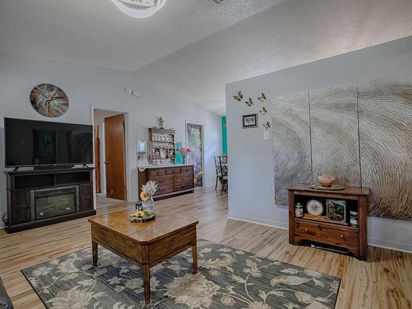 Picture of 11915 Cr 680, Webster FL 33597