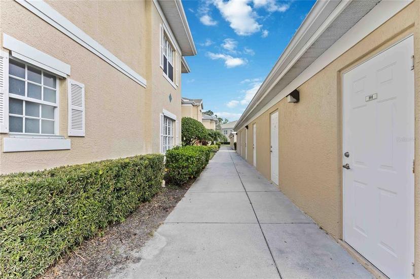Picture of 6326 Grand Oak Circle Unit 101, Bradenton FL 34203