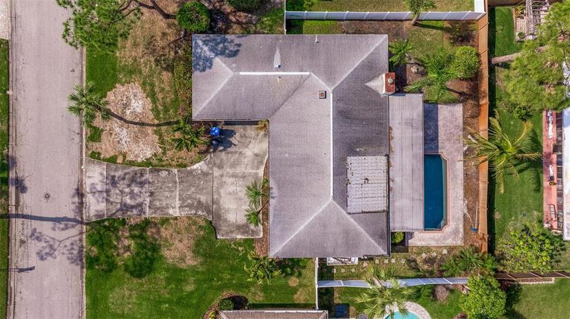 Picture of 2031 Tanglewood Way Ne, St Petersburg FL 33702