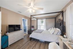 Picture of 10373 54Th Avenue N, St Petersburg, FL 33708
