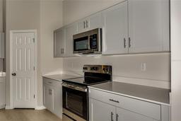 Picture of 1604 Ellesmere Avenue, Haines City, FL 33844