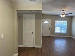 Picture of 905 Governors Avenue, Orlando, FL 32808