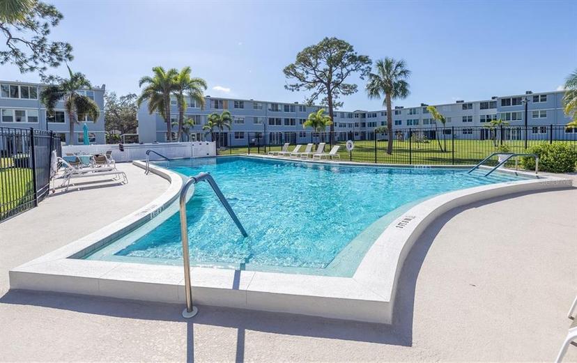 Picture of 4915 Bay Street Ne Unit 322, St Petersburg FL 33703