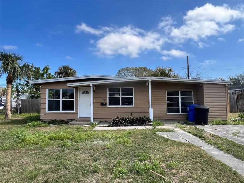 Picture of 7563 Meadowlawn Drive N, St Petersburg FL 33702