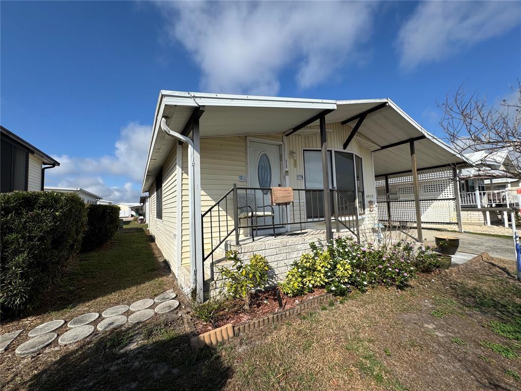 Picture of 4747 Bobby Avenue Unit 258, Zephyrhills, FL 33541