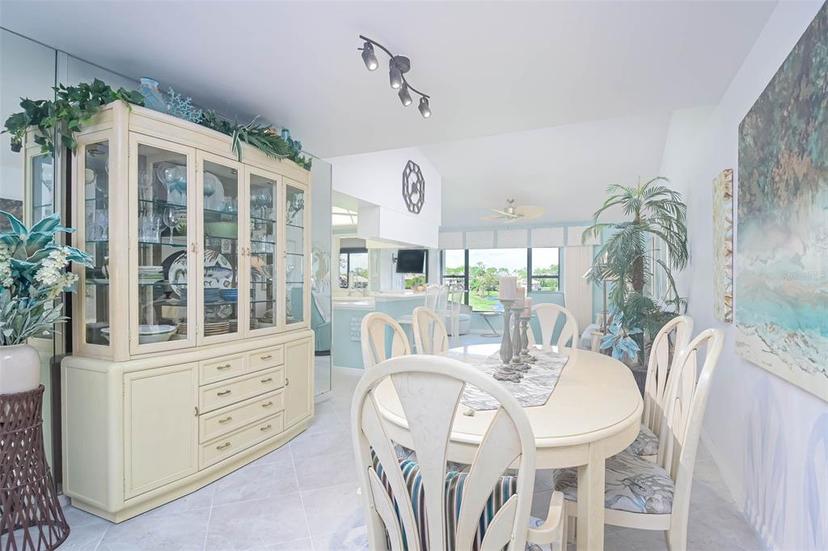 Picture of 5845 Trailwinds Drive Unit 531, Fort Myers FL 33907