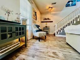 Picture of 11607 NW 18Th Place, Gainesville, FL 32606