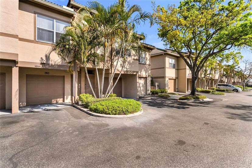 Picture of 628 Arbor Lake Lane, Tampa FL 33602