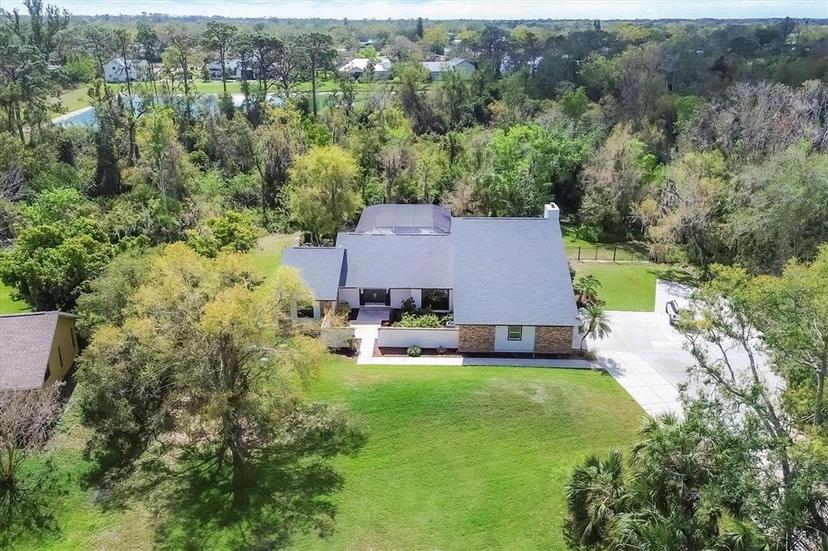 Picture of 3651 Walden Pond Drive, Sarasota FL 34240