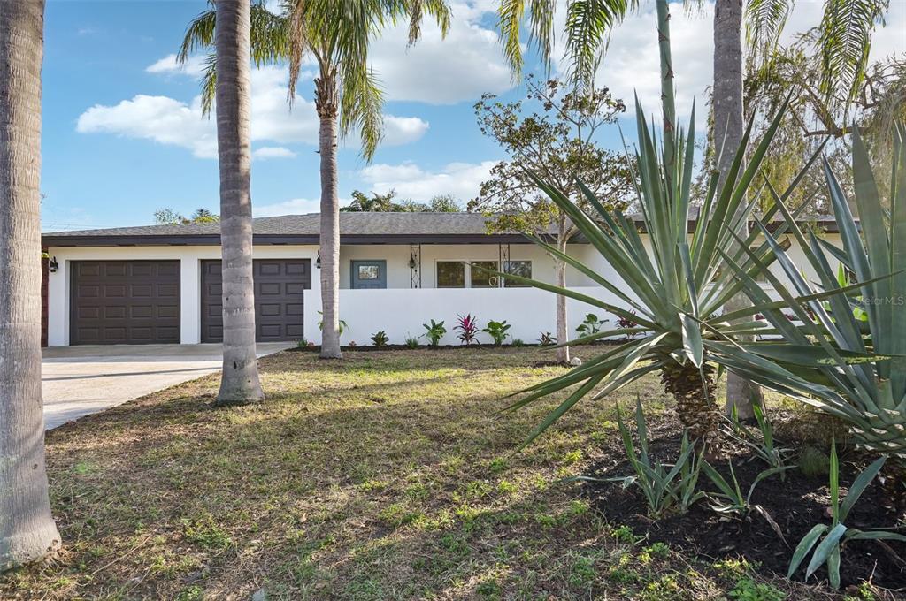 Picture of 2746 Tangelo Drive, Sarasota, FL 34239
